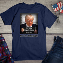 Load image into Gallery viewer, Trump Never Surrender T-shirt, Donald Trump Mugshot Tee, Free President Trump Shirt, Pro-Trump, MAGA, Inmate
