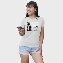 Load and play video in Gallery viewer, Women&#39;s Silent Illusion III Solar Tee
