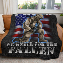 Load image into Gallery viewer, 50&quot; x 60&quot; Soldier Kneel Plush Minky Blanket
